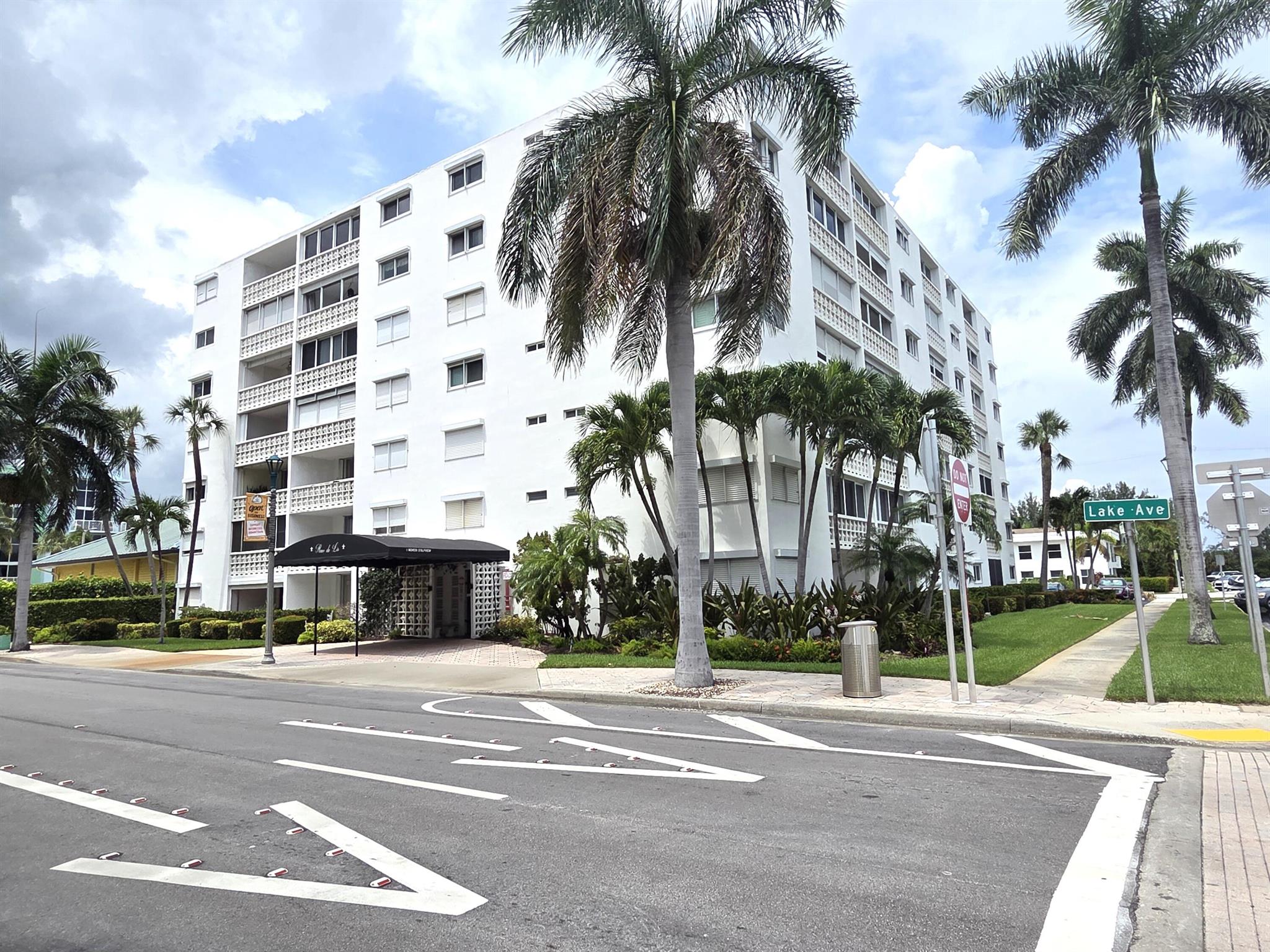 This 2 bedroom 2 bath 55+ condo has it! Large rooms and a view of Bryant Park, Downtown, and the intra coastal waterway! A Pool completes the picture. Lots of space and close to the beach and all the fun stuff Lake Worth has to offer! This is a diamond in the rough for you to put your stamp on.