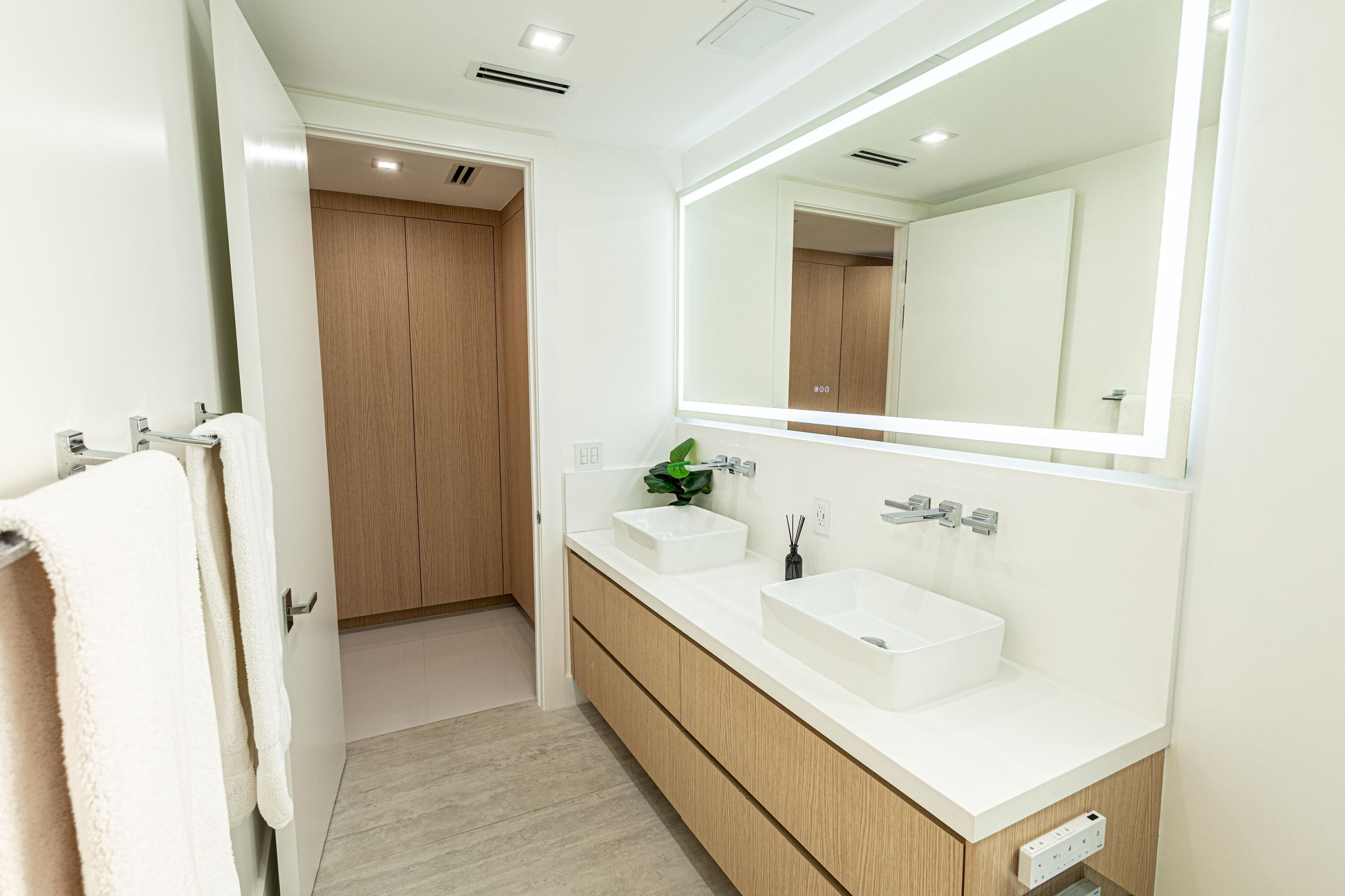 BELVEDERE COURT 4 - Residential