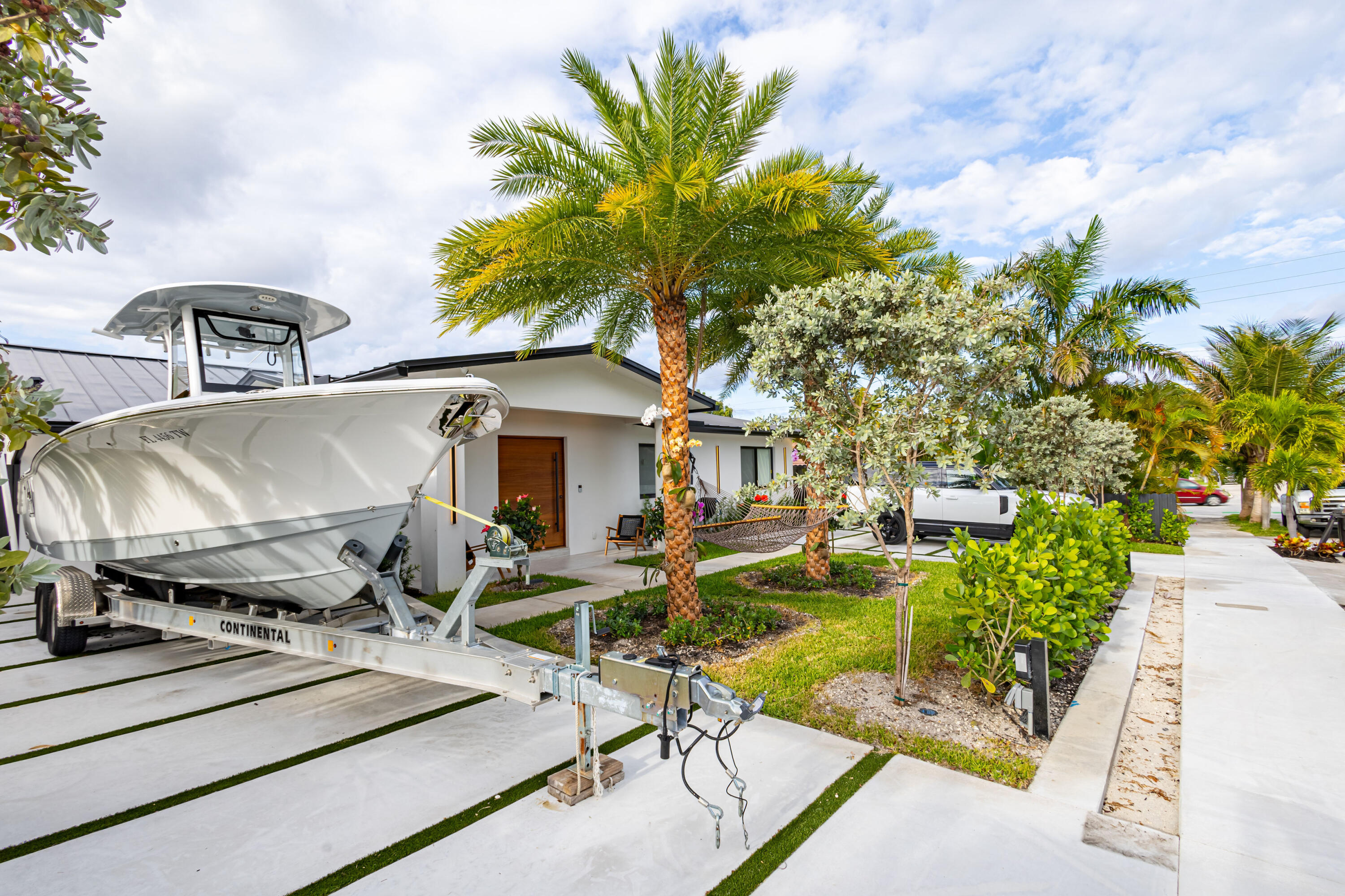 BELVEDERE COURT 4 - Residential