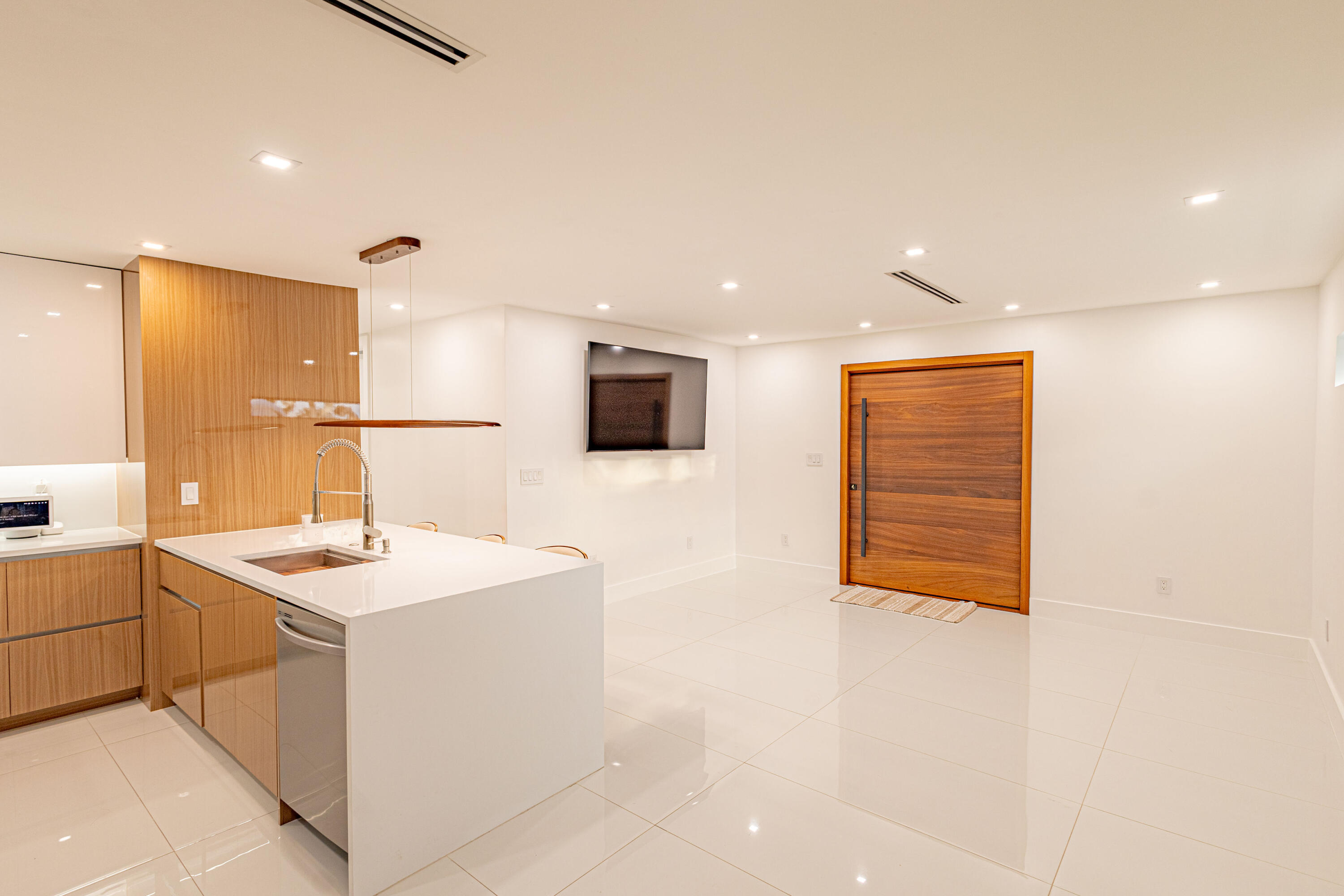 BELVEDERE COURT 4 - Residential