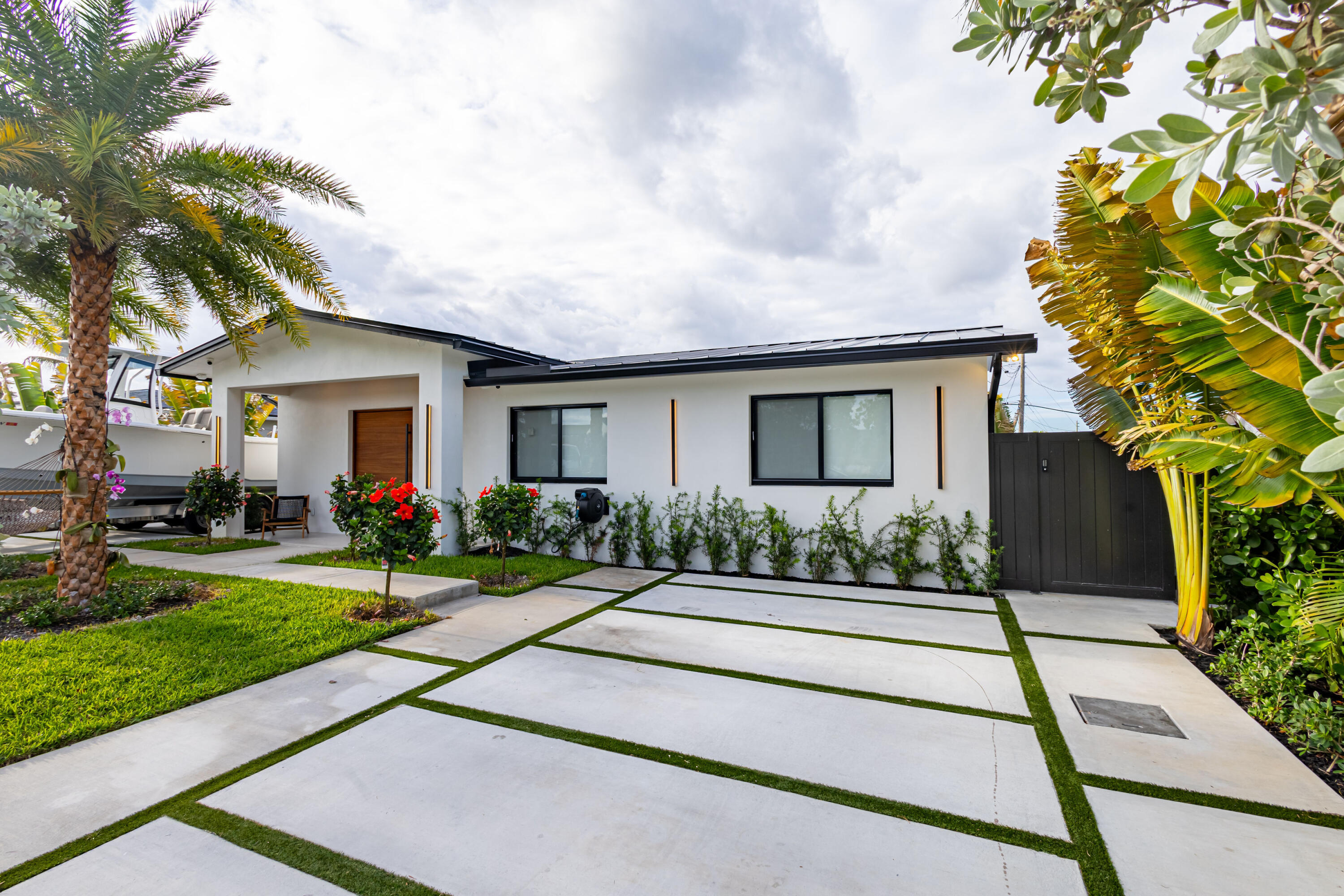 BELVEDERE COURT 4 - Residential