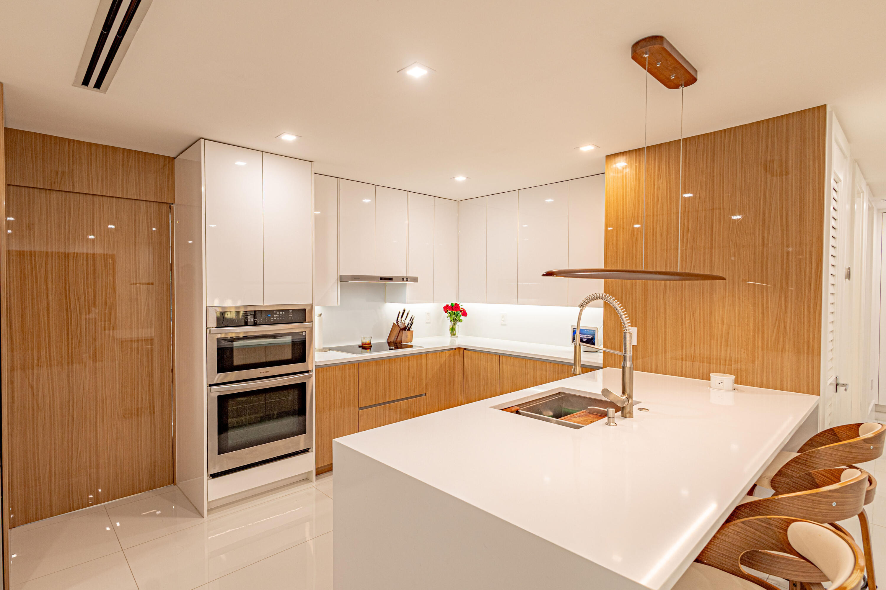 BELVEDERE COURT 4 - Residential