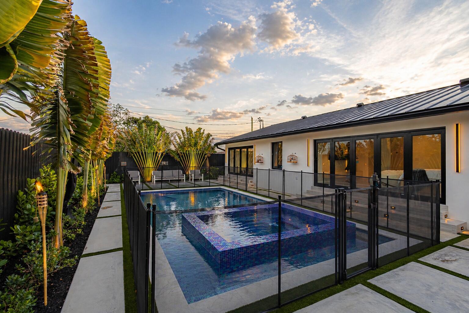 BELVEDERE COURT 4 - Residential