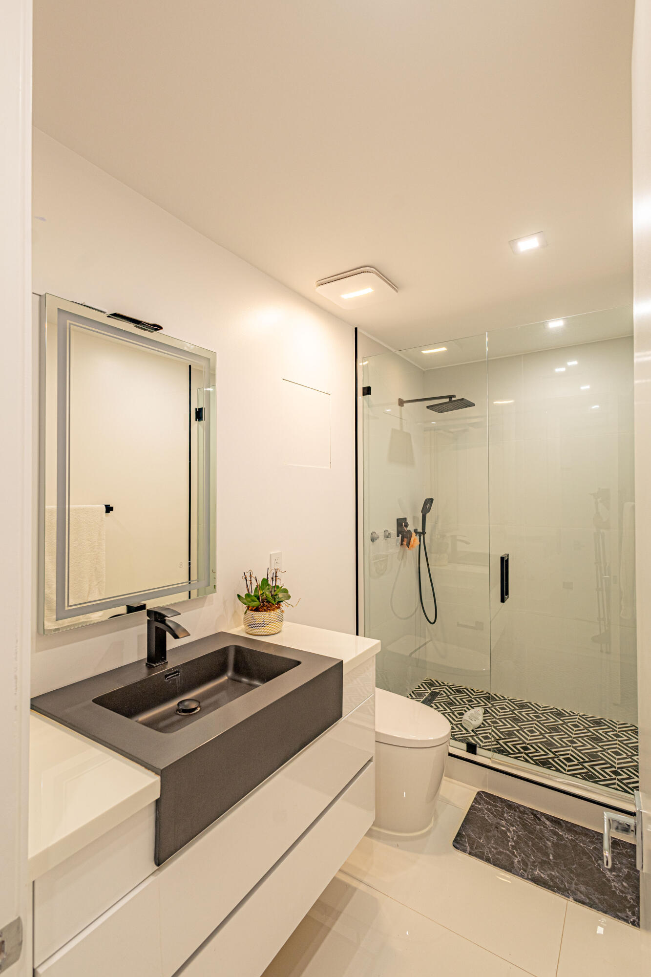 BELVEDERE COURT 4 - Residential