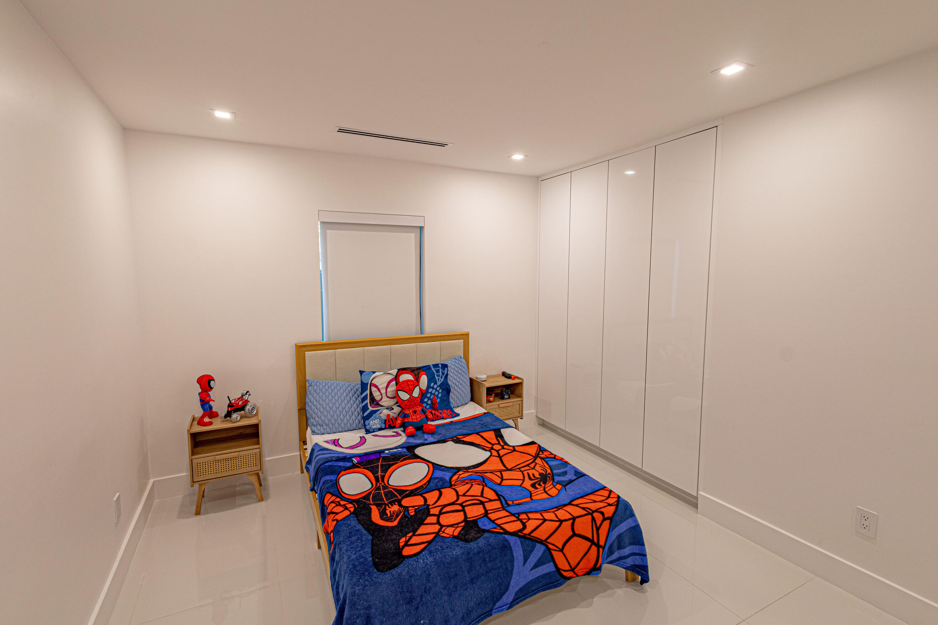 BELVEDERE COURT 4 - Residential