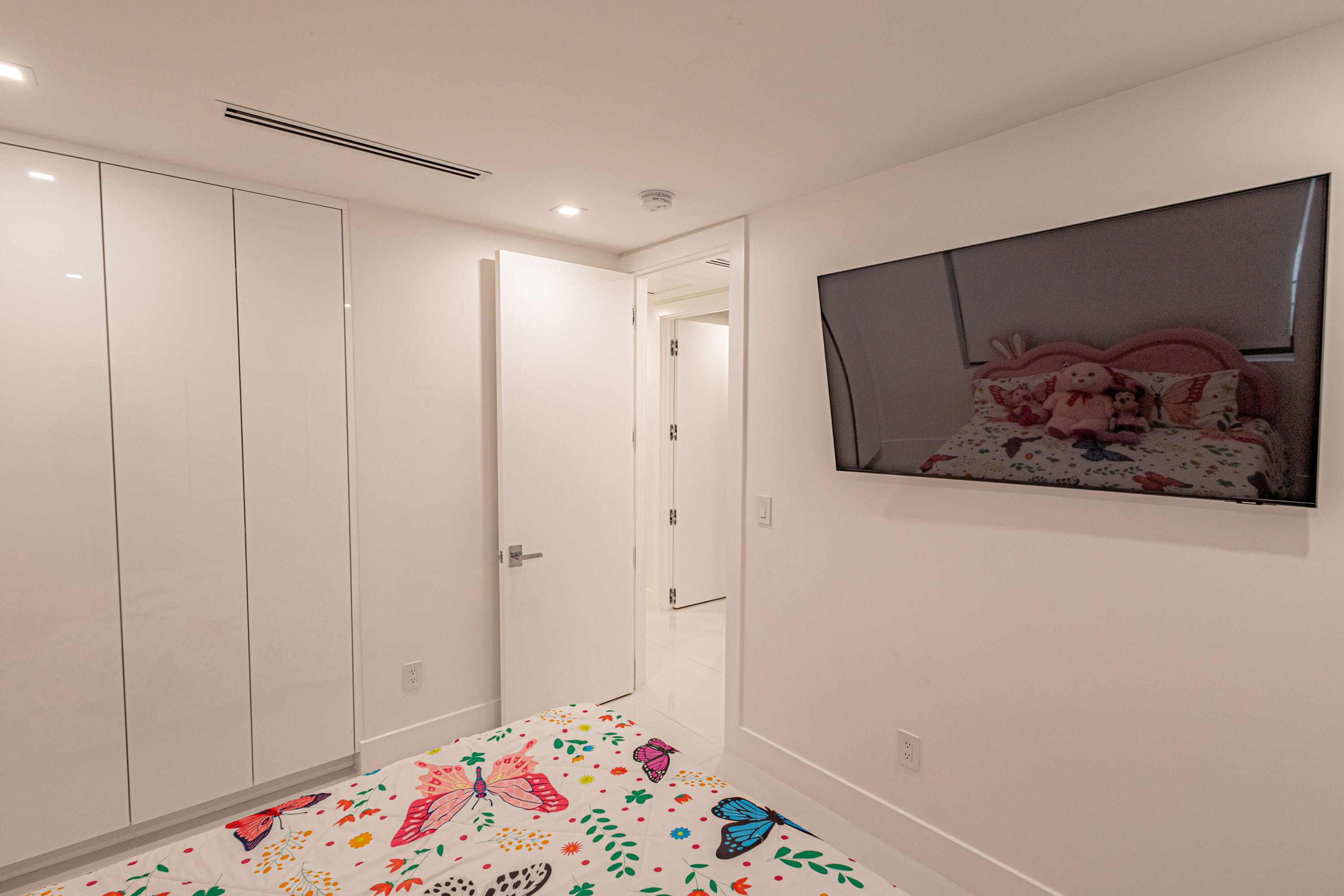 BELVEDERE COURT 4 - Residential