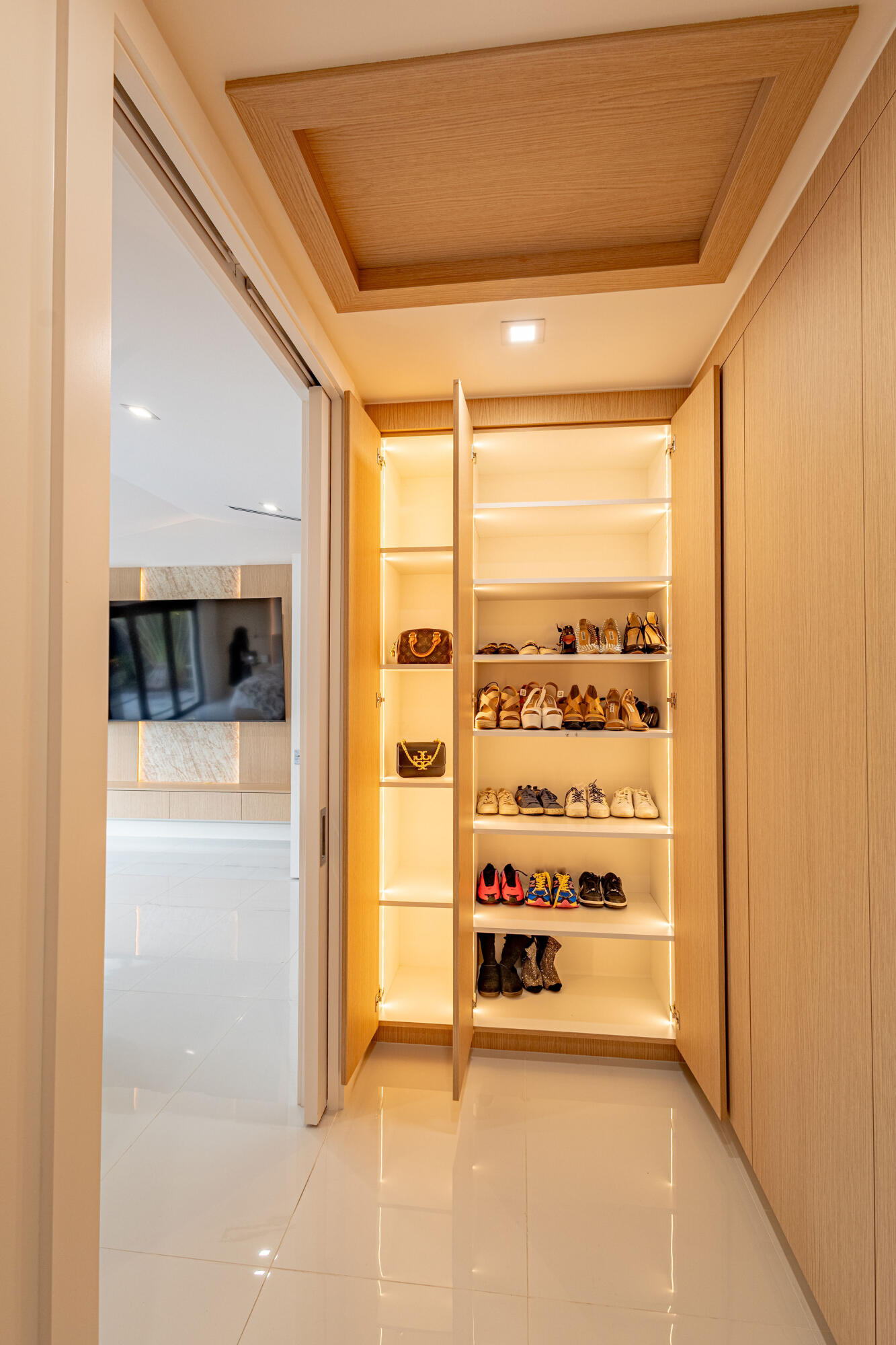 BELVEDERE COURT 4 - Residential