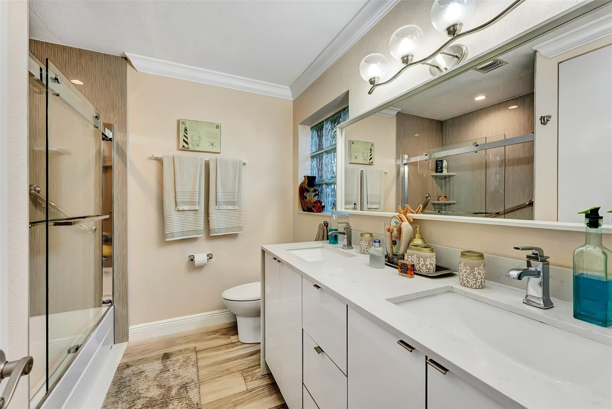 Edgewater Estates 40-7 B - Residential