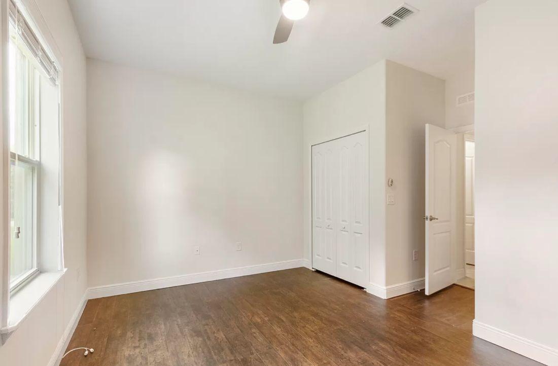 PORT ST LUCIE SECTION 21 - Residential Lease