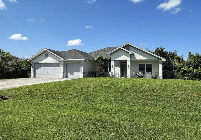 2019 Wanda Avenue N