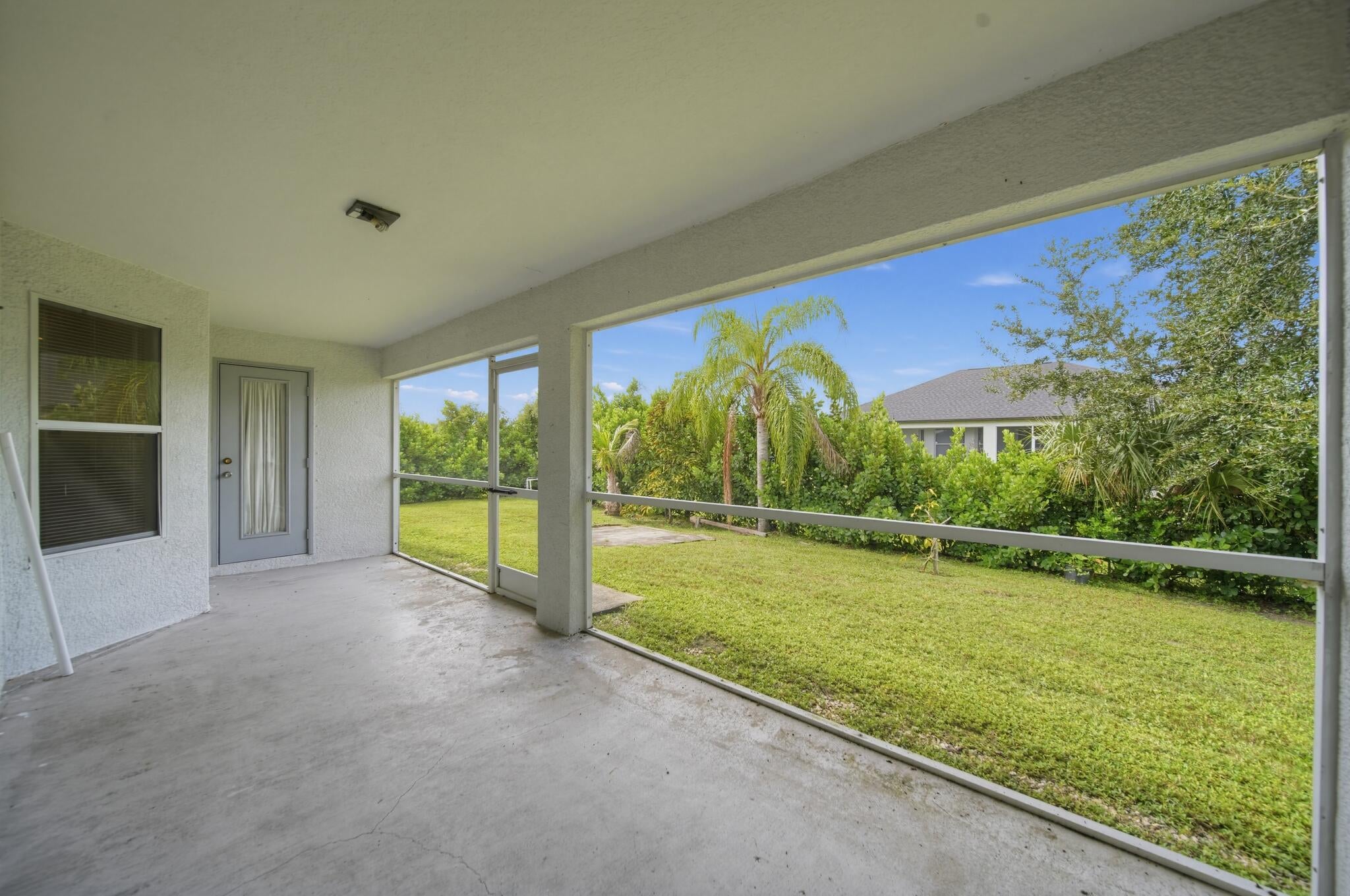 2019 Wanda Avenue N - Photo 3