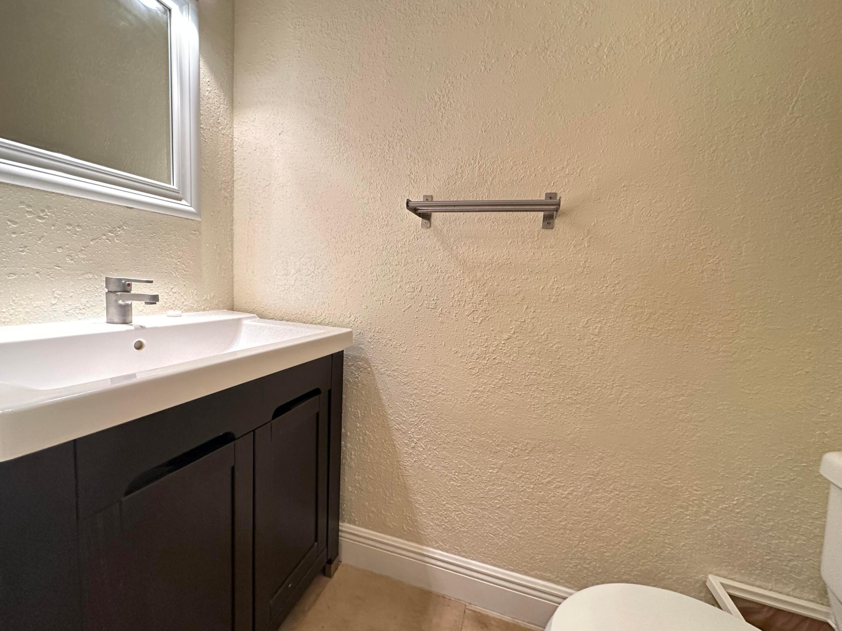 CORAL RIDGE ISLES - Residential Lease
