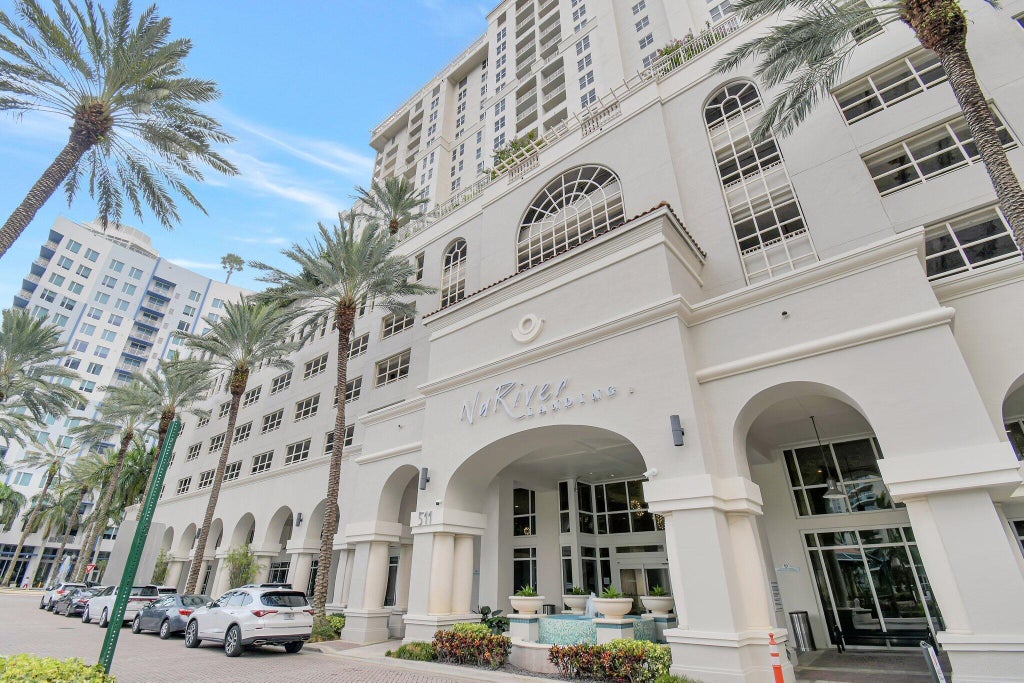 Photo of 511 SE 5th Avenue #2315, Fort Lauderdale, FL 33301 (MLS # B26041966)