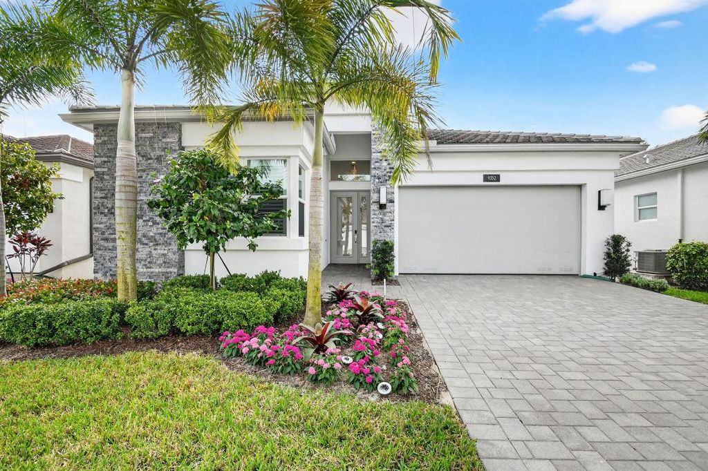 Photo of 9352 Great Springs Drive, Boynton Beach, FL 33473 (MLS # R11159009)