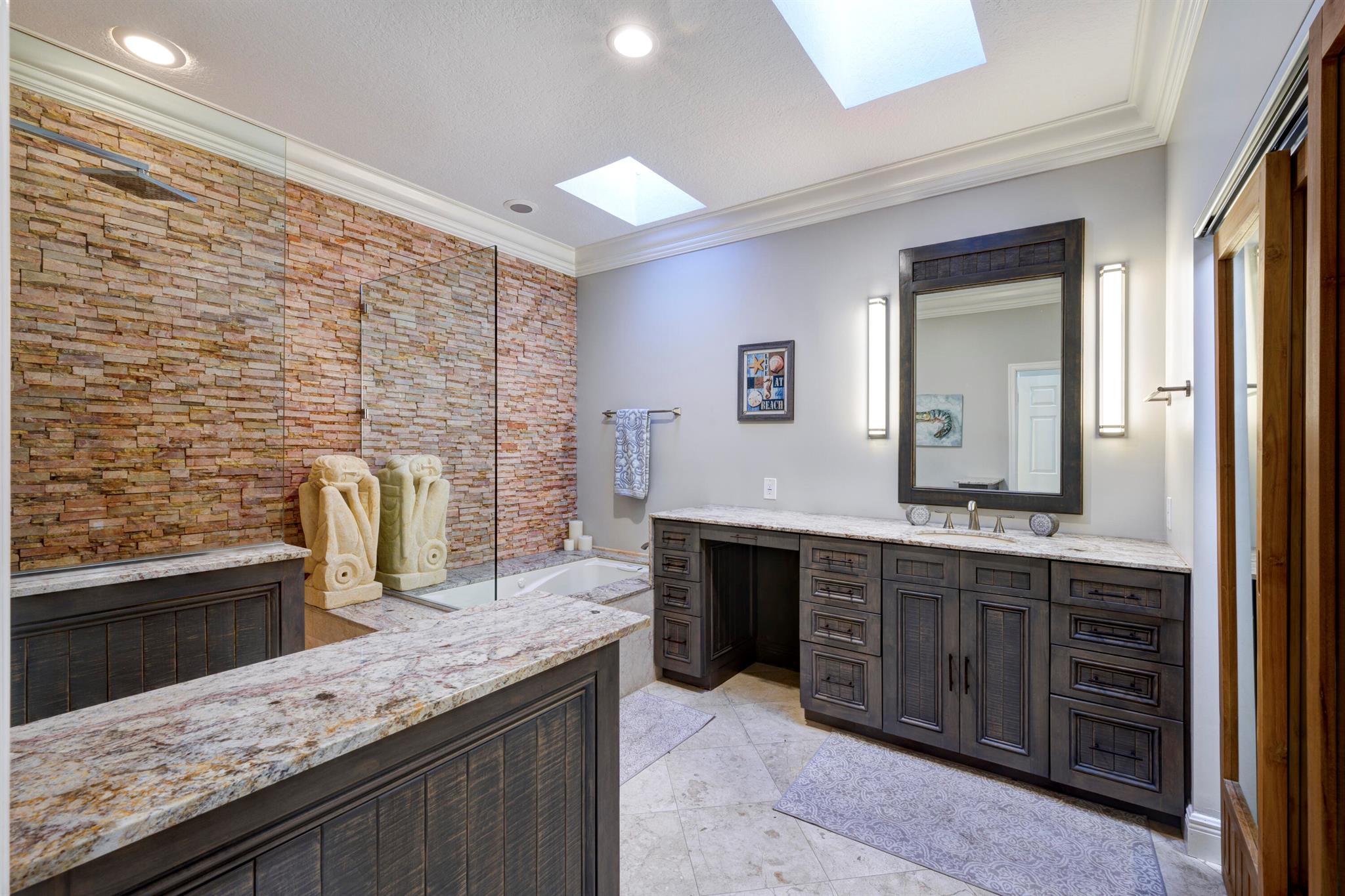 BRIDGEGATE SOUTH AT JONAT - Residential Lease