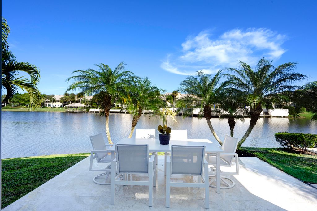 Photo of 17080 Crossgate Drive, Jupiter, FL 33477 (MLS # R11129522)