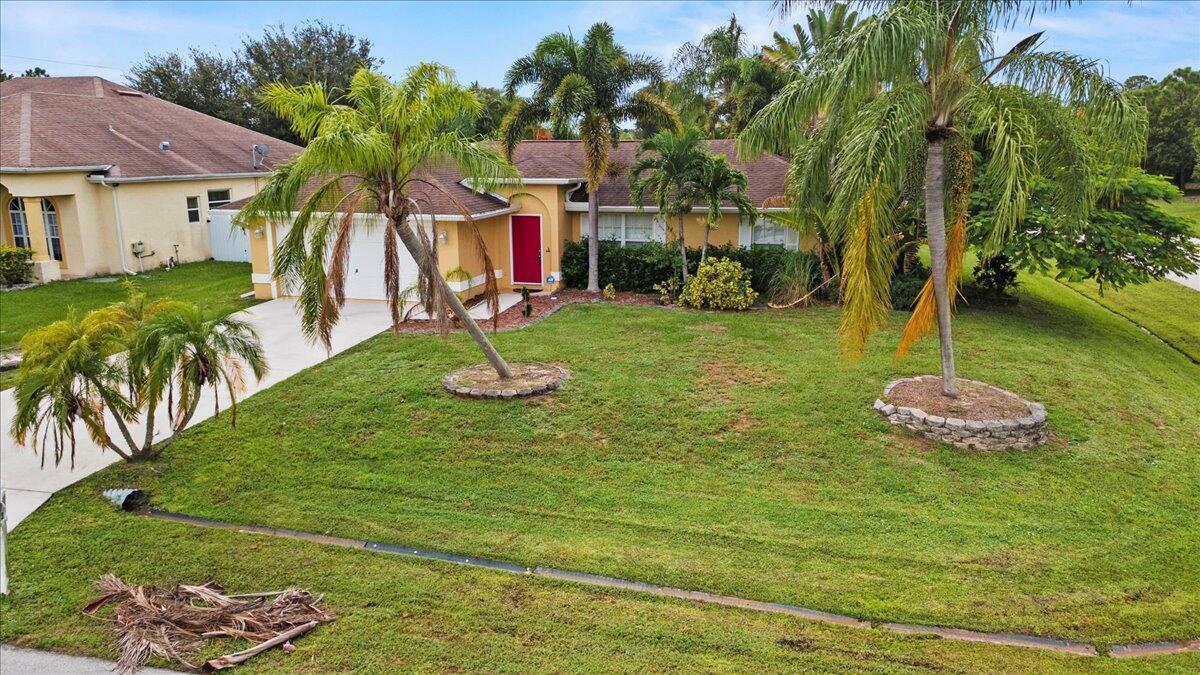 PORT ST LUCIE SECTION 8 - Residential