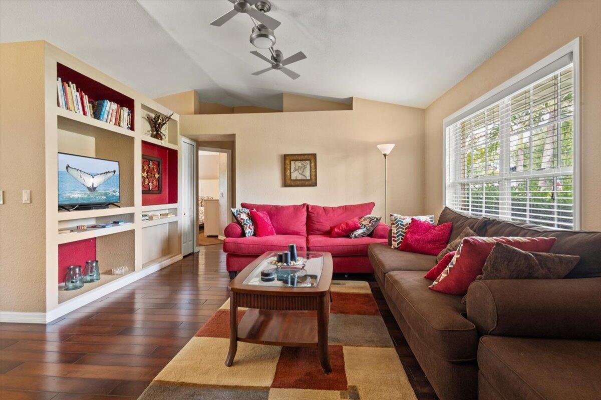 PORT ST LUCIE SECTION 8 - Residential