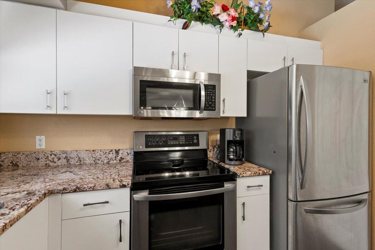 PORT ST LUCIE SECTION 8 - Residential