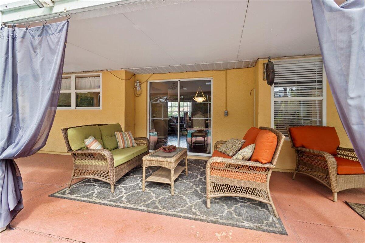 PORT ST LUCIE SECTION 8 - Residential