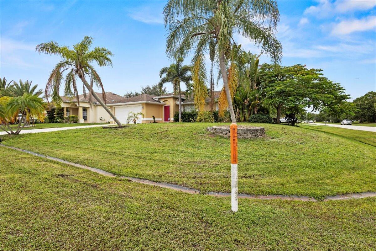 PORT ST LUCIE SECTION 8 - Residential