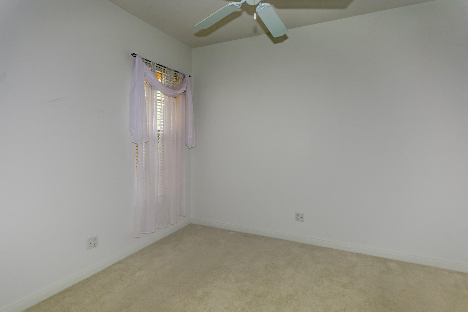MAGNOLIA BAY - Residential