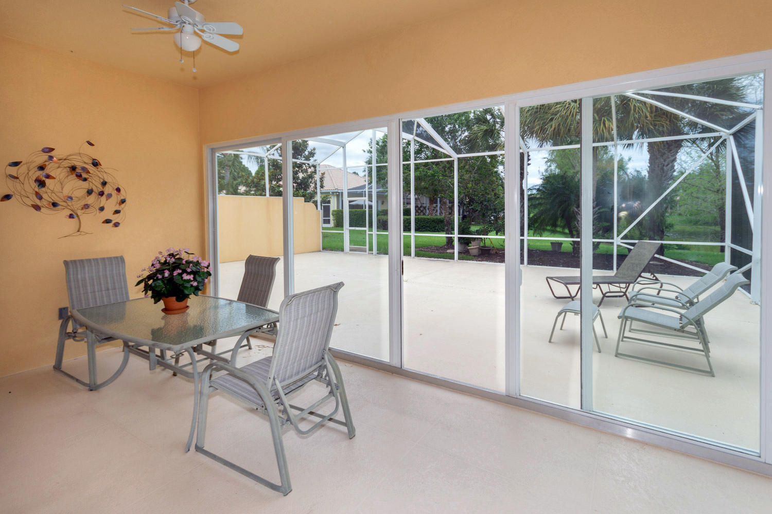 MAGNOLIA BAY - Residential