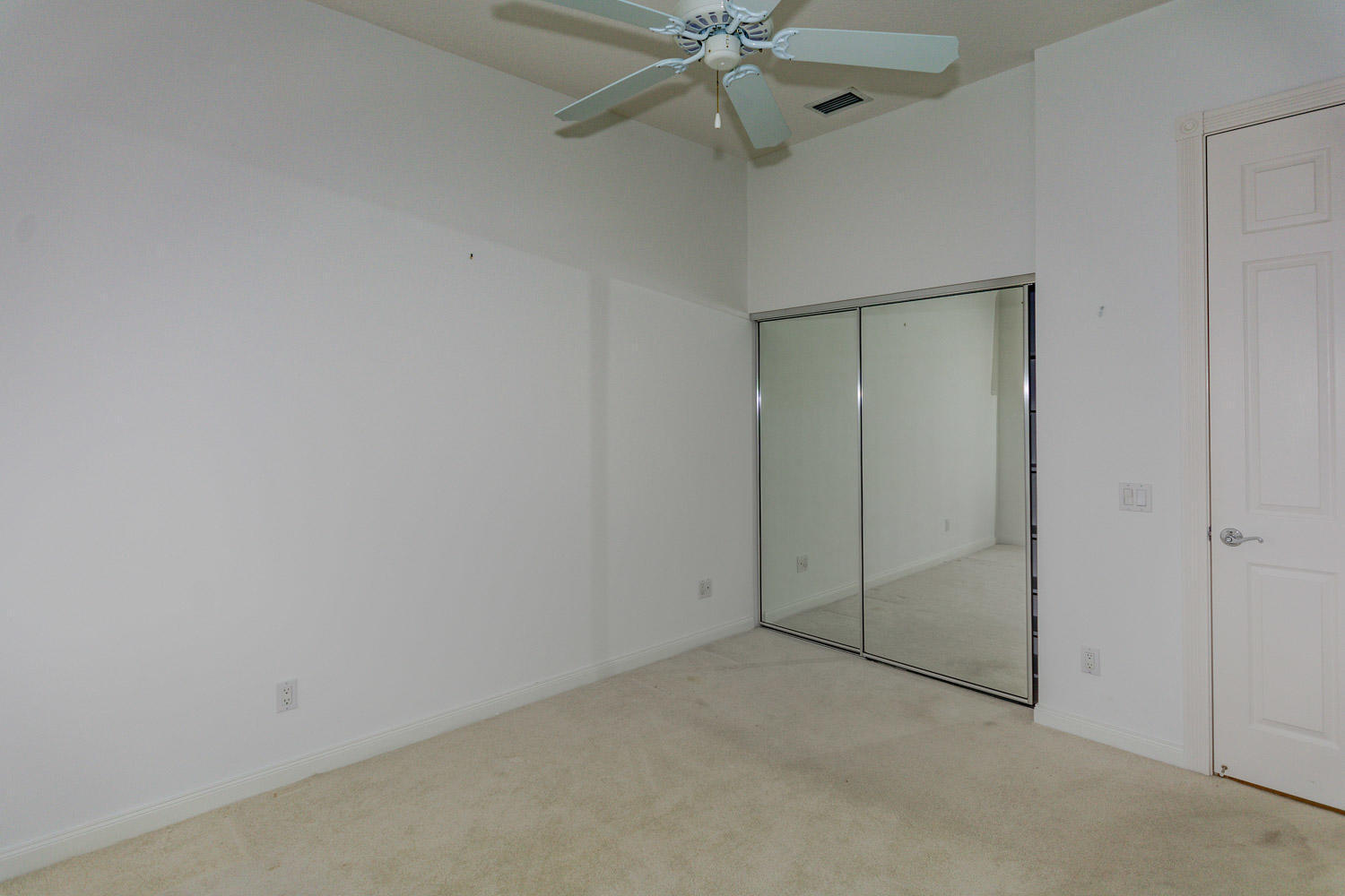 MAGNOLIA BAY - Residential