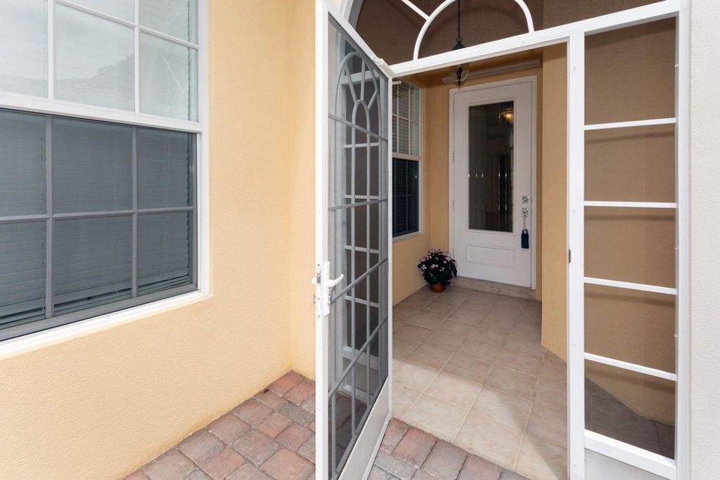 Photo of 4705 Dovehill Drive, Palm Beach Gardens, FL 33418 (MLS # B26028123)