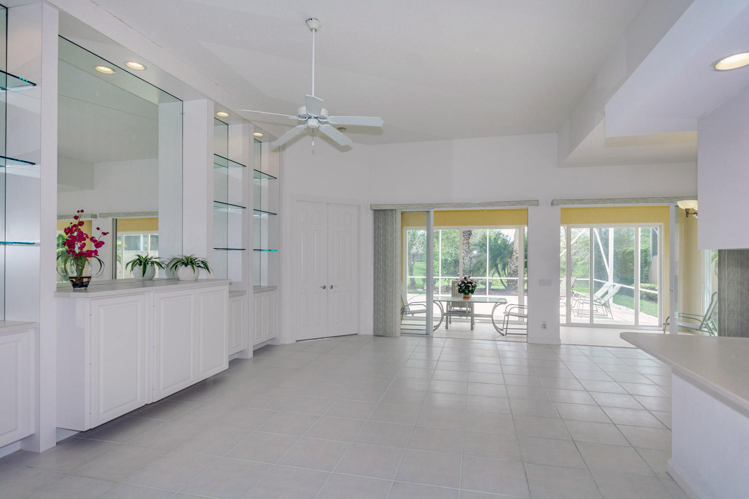 MAGNOLIA BAY - Residential