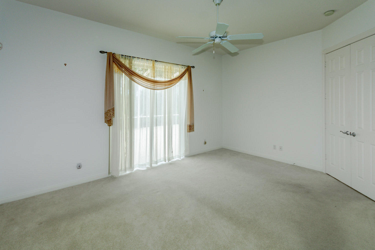 MAGNOLIA BAY - Residential