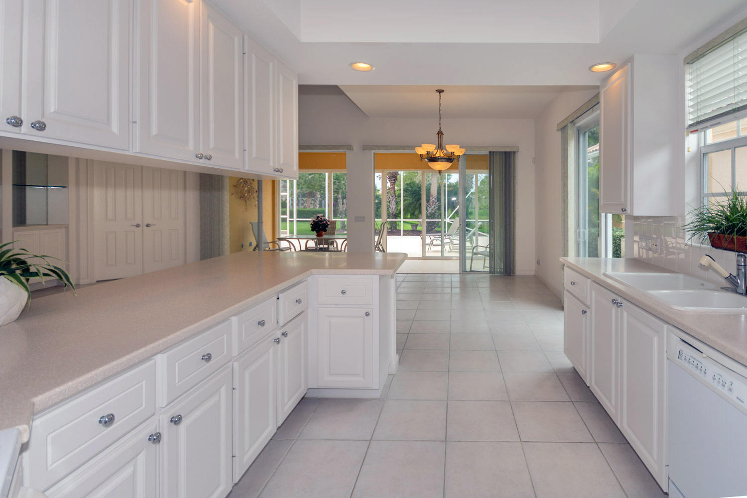 MAGNOLIA BAY - Residential