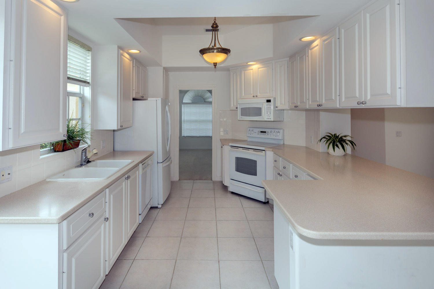 MAGNOLIA BAY - Residential