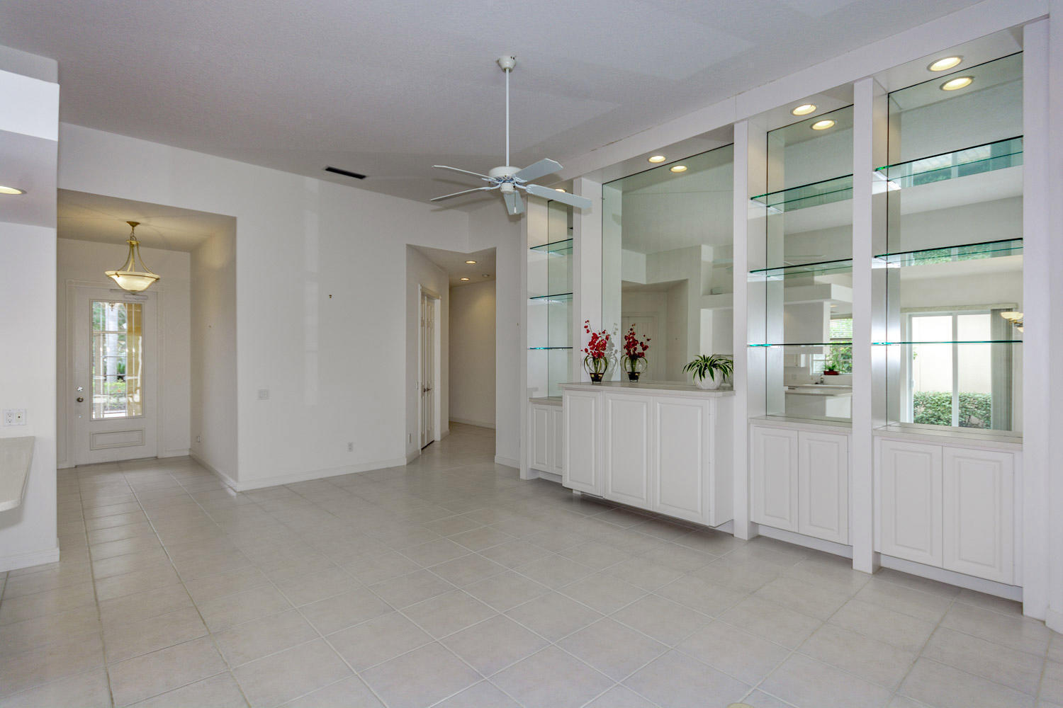 MAGNOLIA BAY - Residential