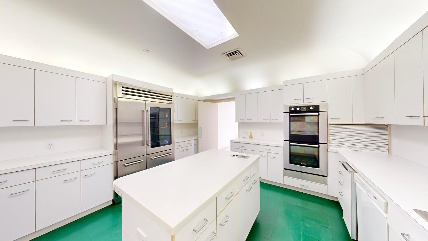 TWO NORTH BREAKERS ROW CONDO - Residential