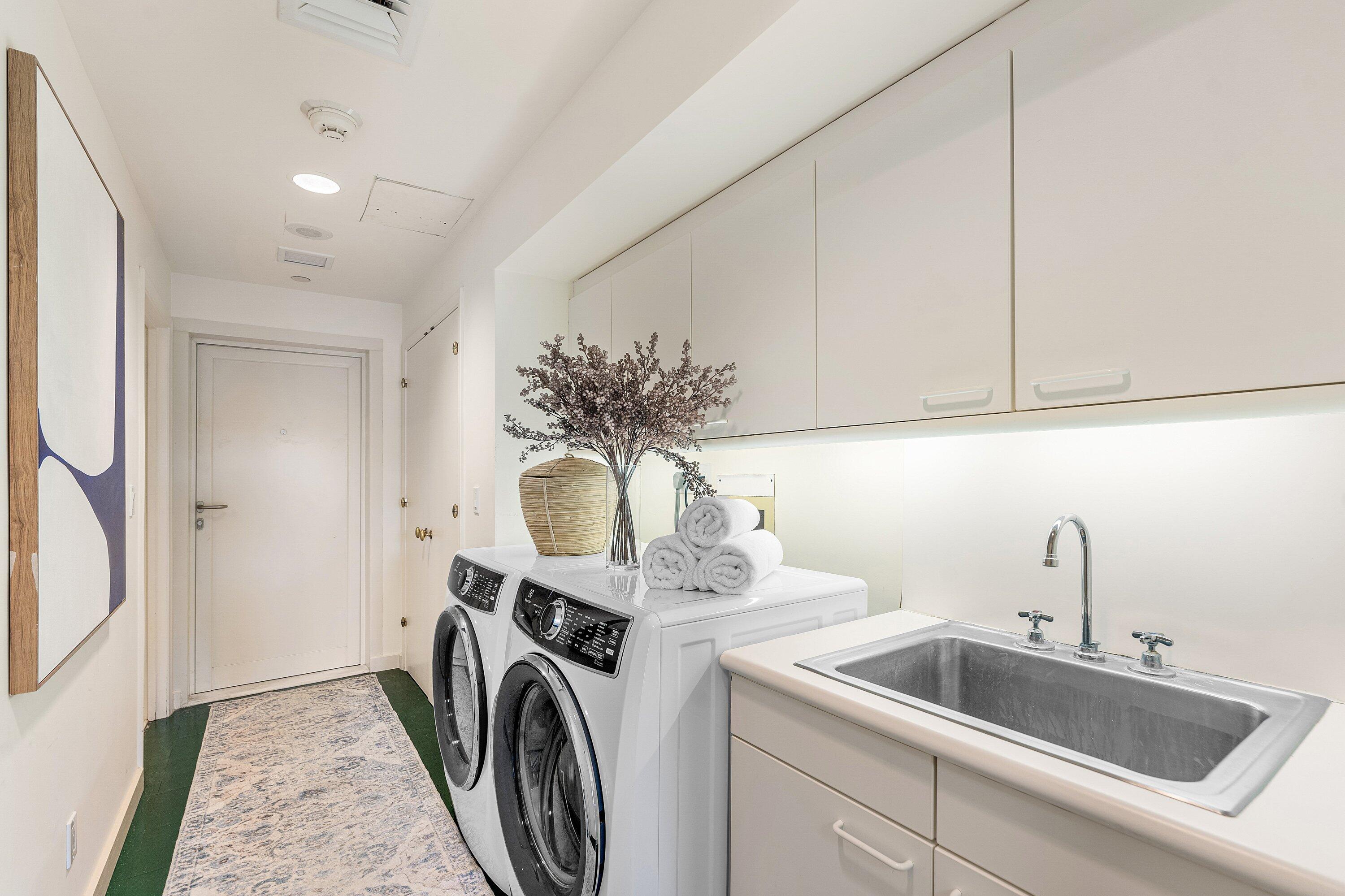 TWO NORTH BREAKERS ROW CONDO - Residential