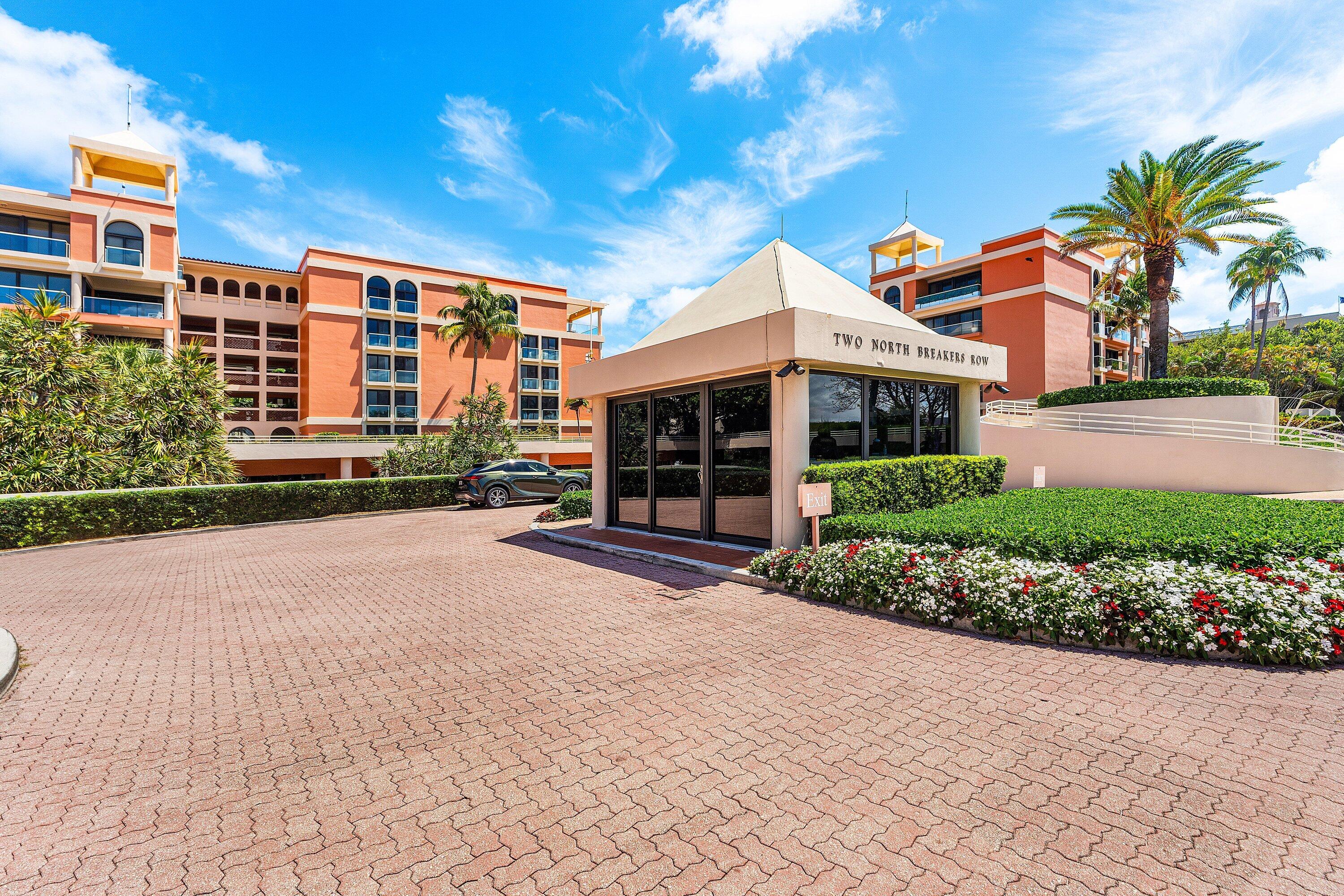 2 N Breakers Row Row Ph4