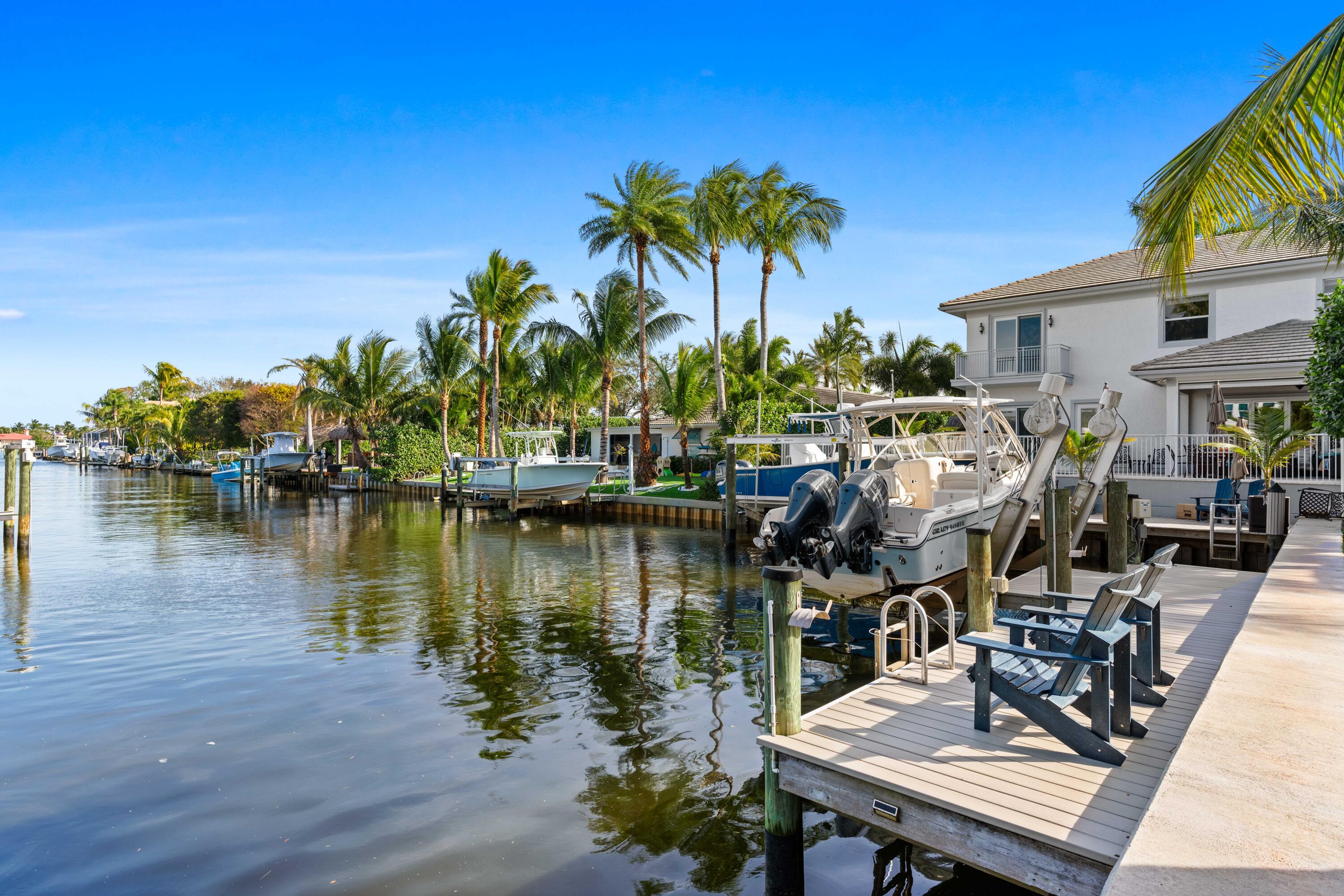 COUNTRY CLUB POINT - Residential