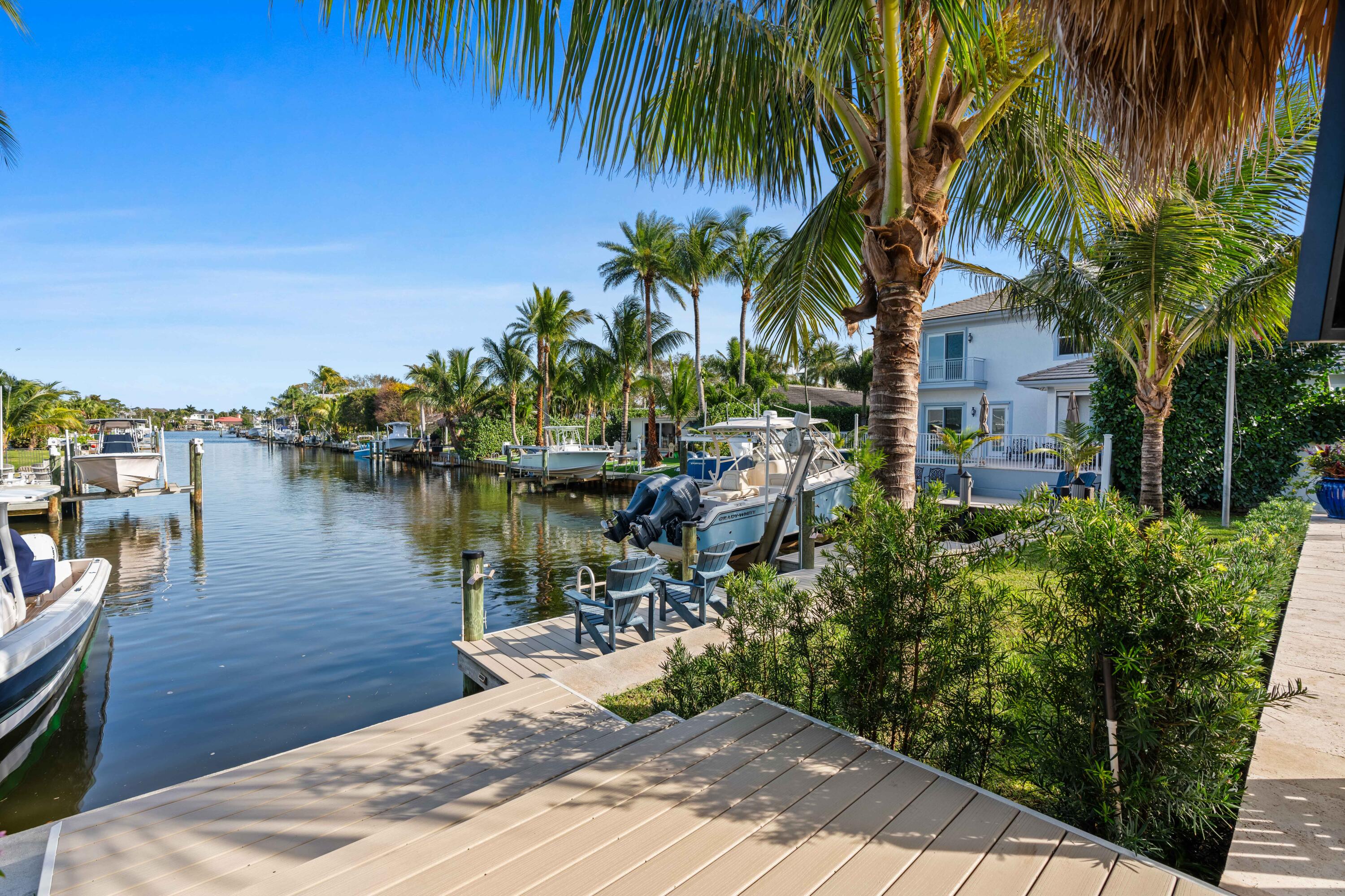 COUNTRY CLUB POINT - Residential