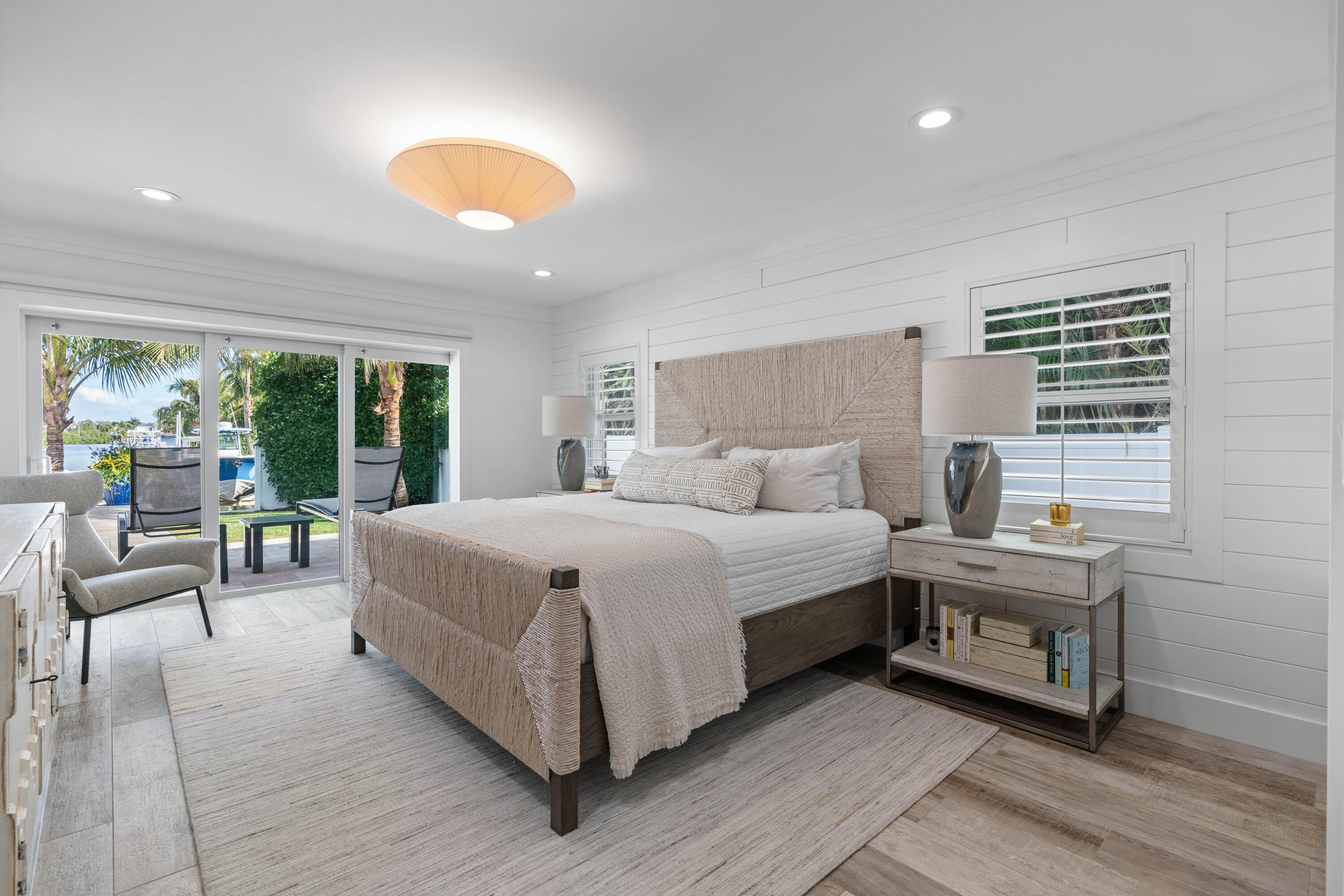 COUNTRY CLUB POINT - Residential