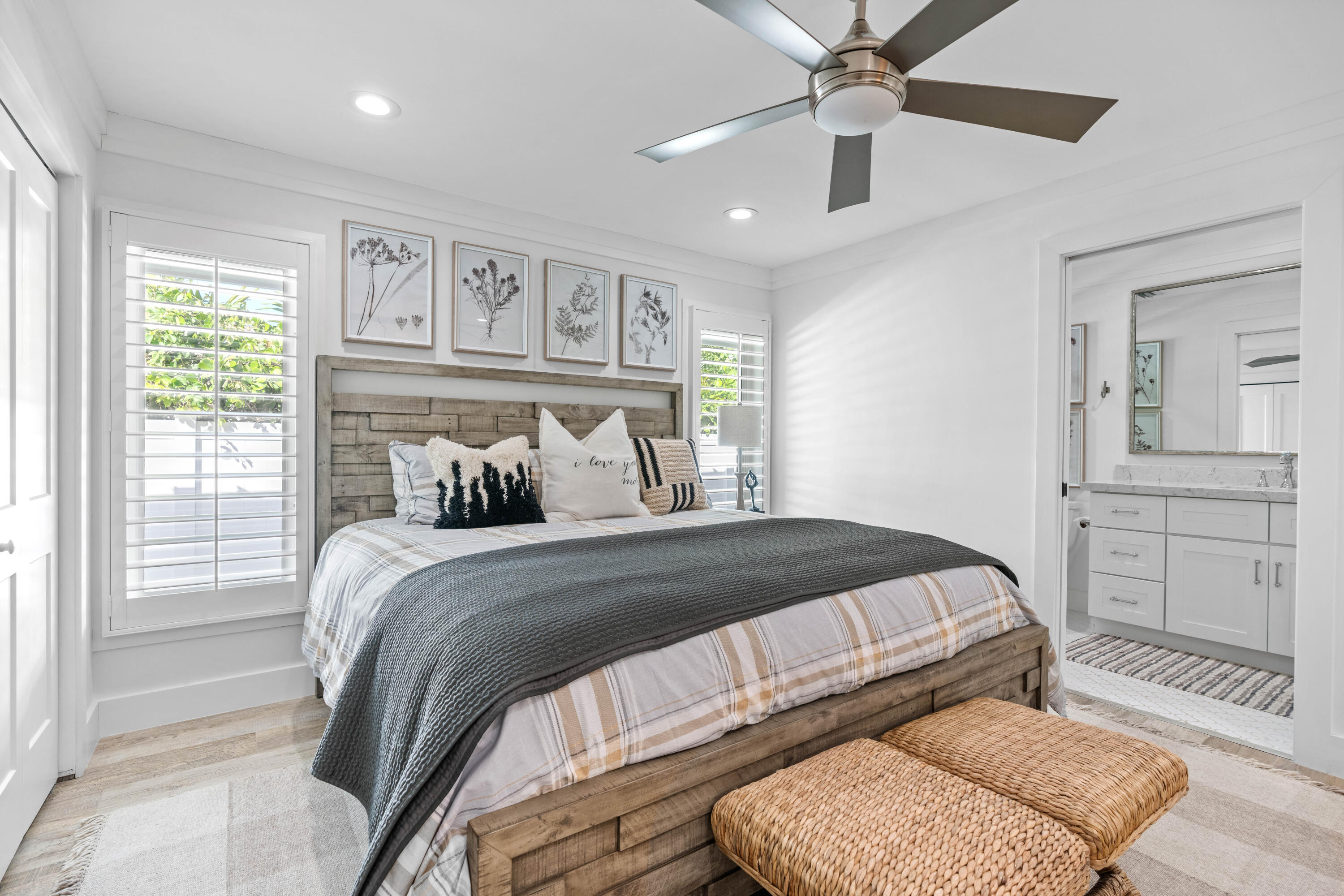 COUNTRY CLUB POINT - Residential