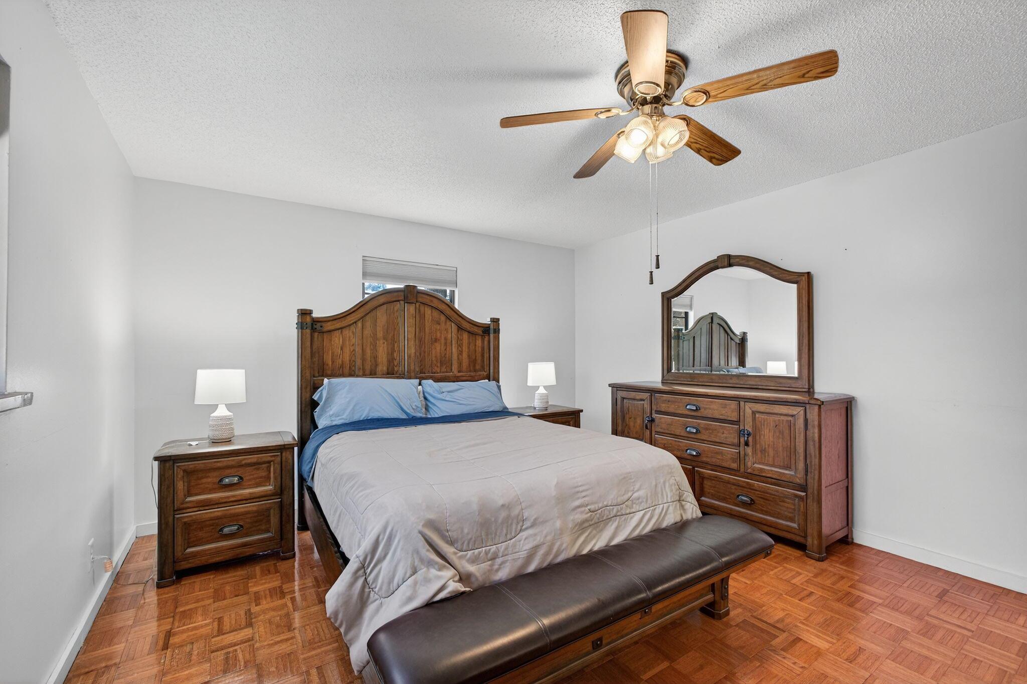 INDIAN RIVER ESTATES UNIT - Residential Lease