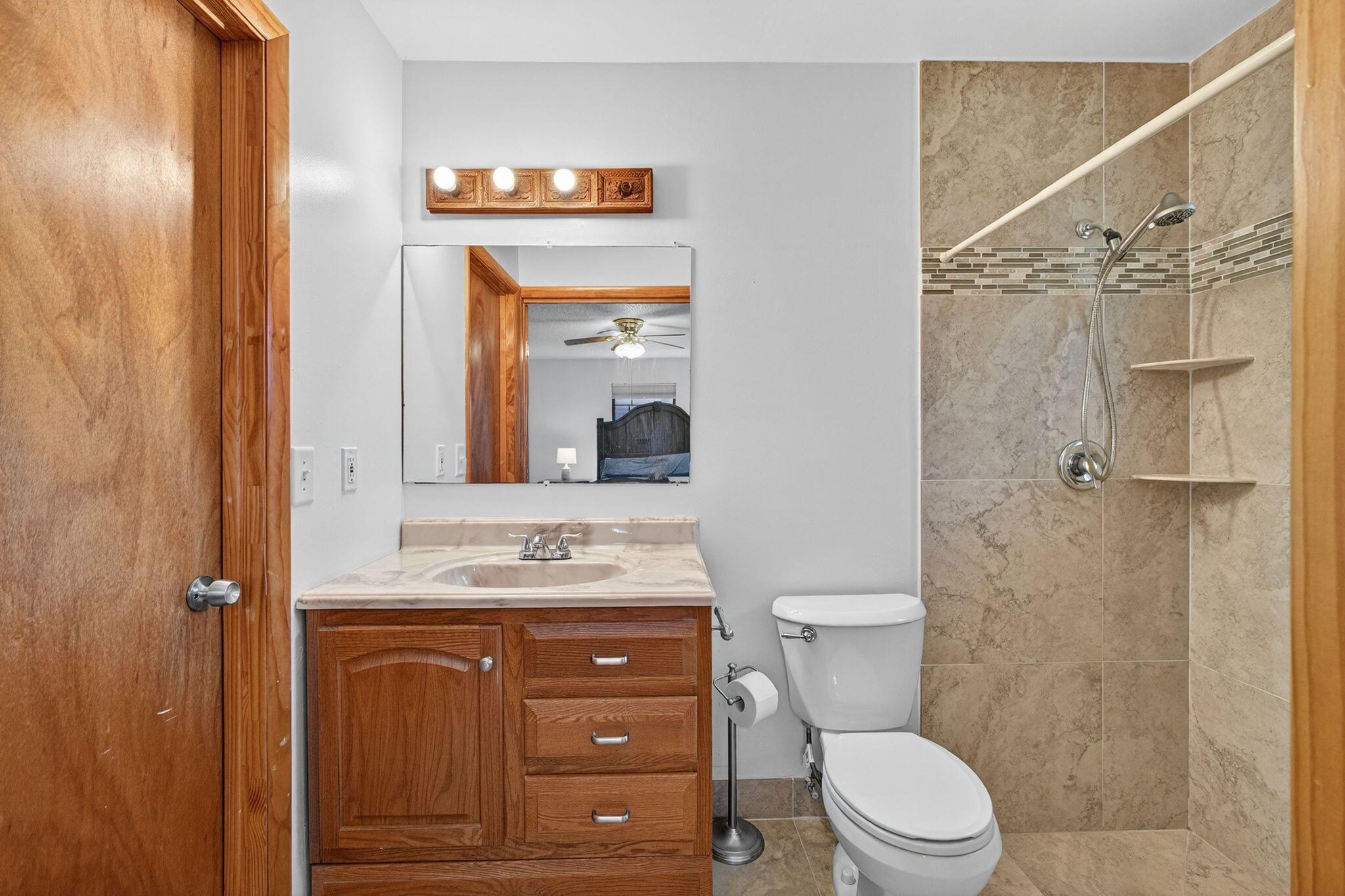 INDIAN RIVER ESTATES UNIT - Residential Lease