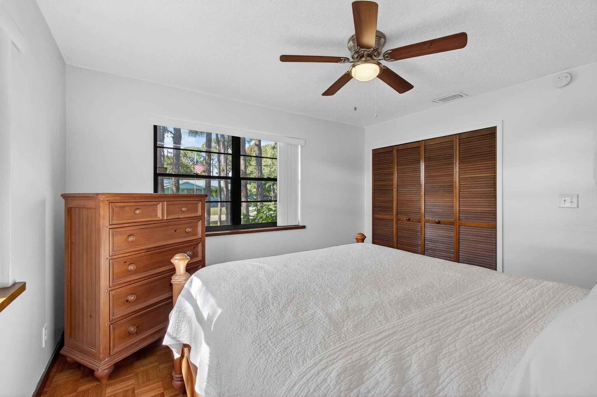 INDIAN RIVER ESTATES UNIT - Residential Lease