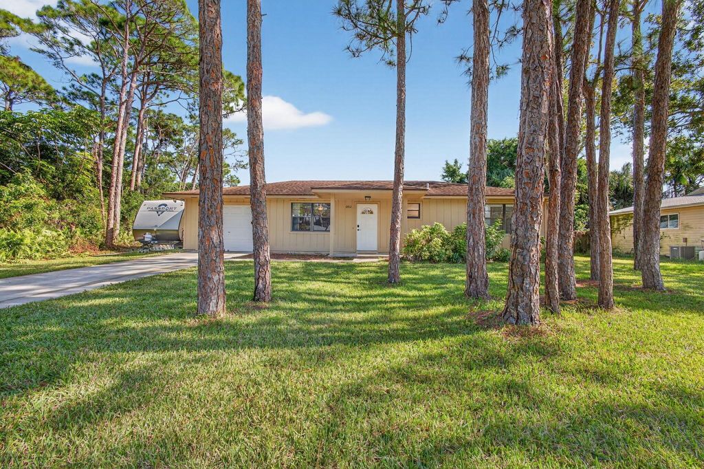 Photo of 6012 Hickory Drive, Fort Pierce, FL 34982 (MLS # R11145954)