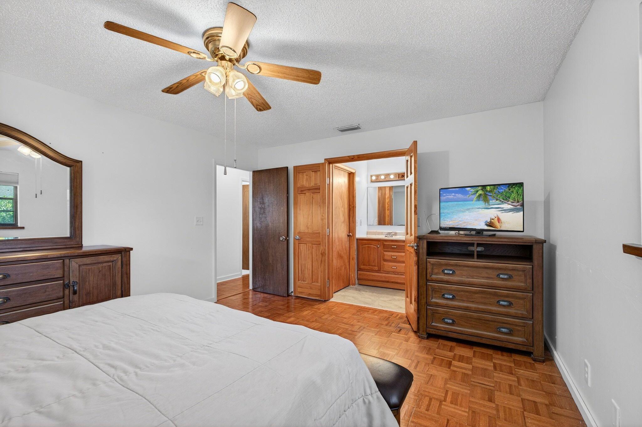 INDIAN RIVER ESTATES UNIT - Residential Lease