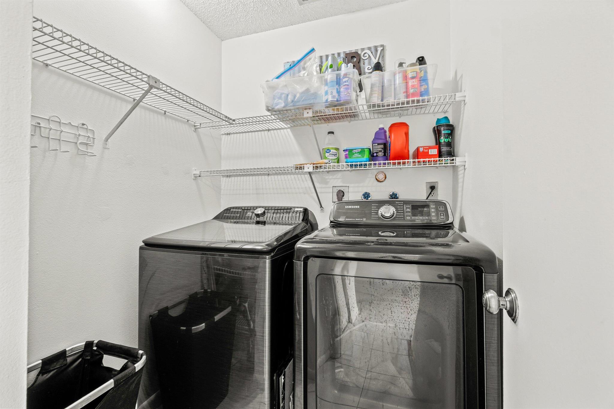 MEED RACQUET CLUB 4 - Residential