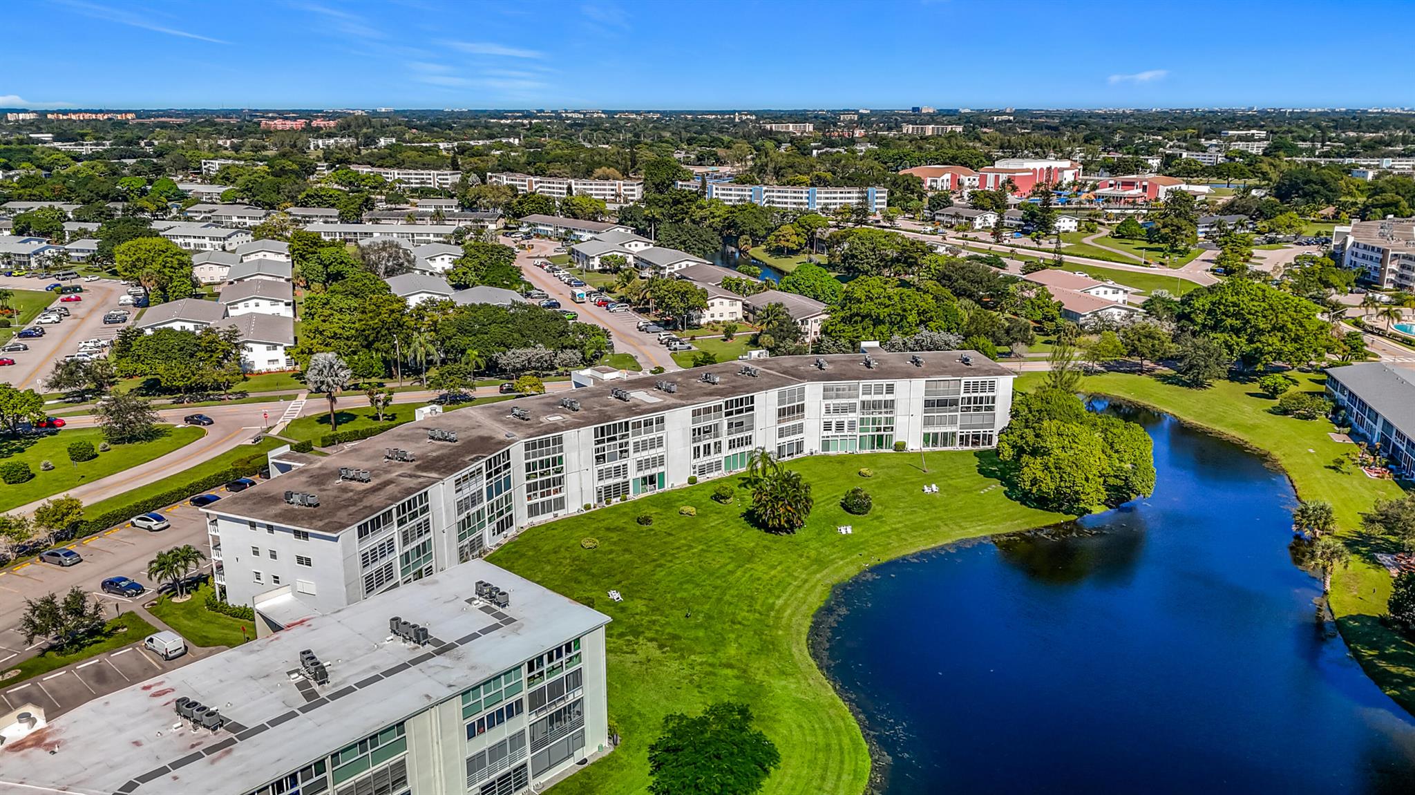 OAKRIDGE V CONDO - Residential