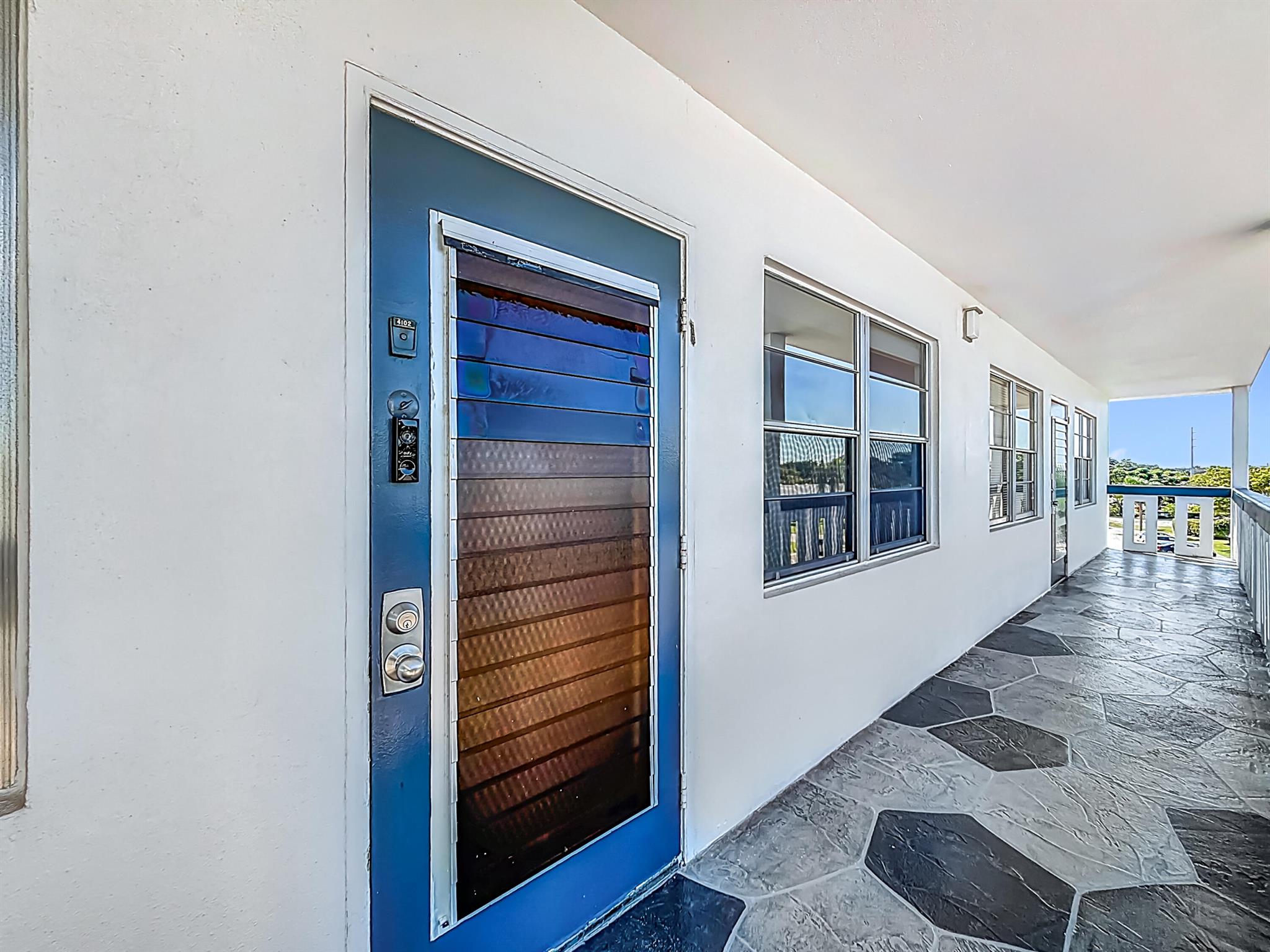 OAKRIDGE V CONDO - Residential