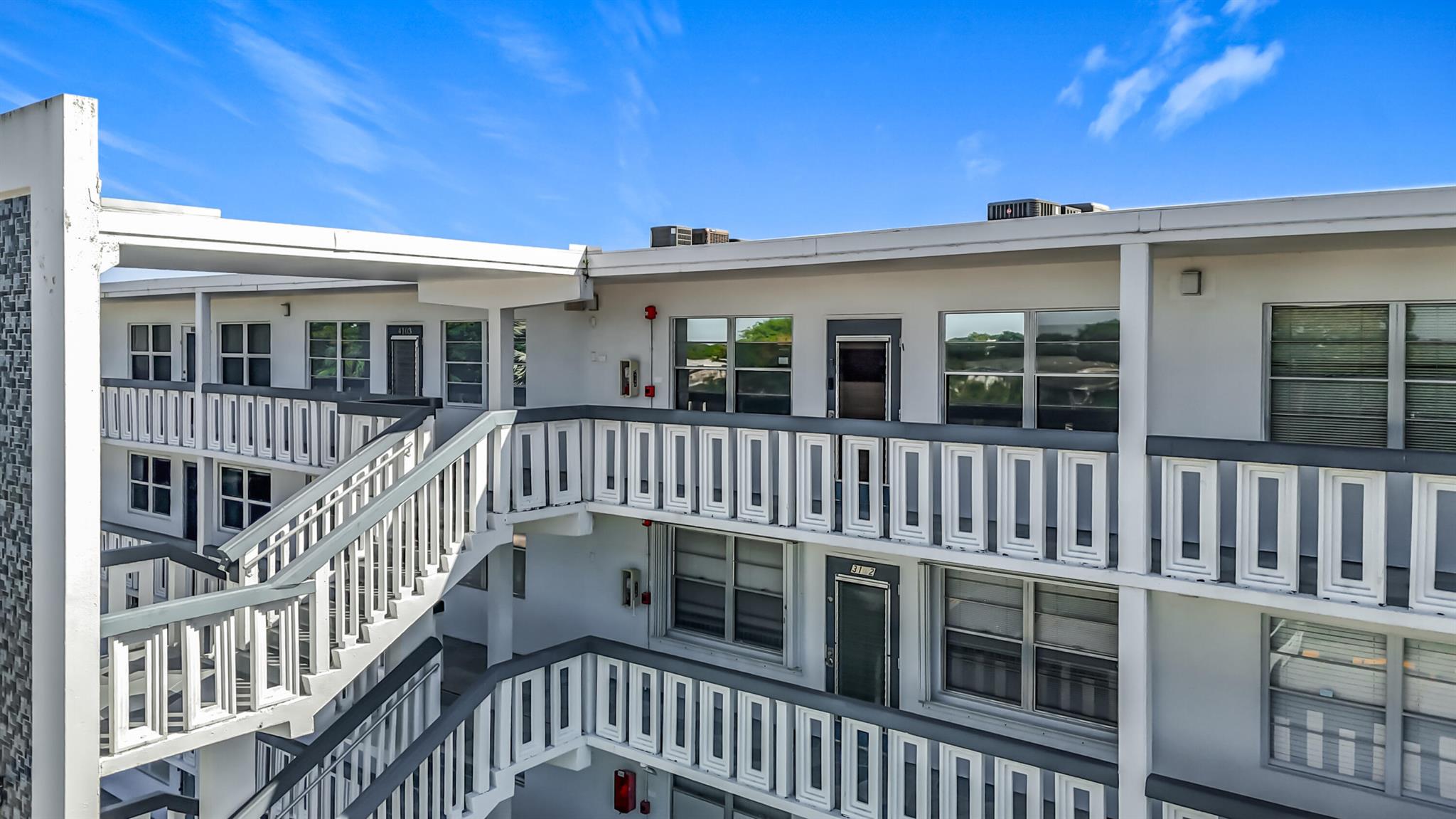 OAKRIDGE V CONDO - Residential